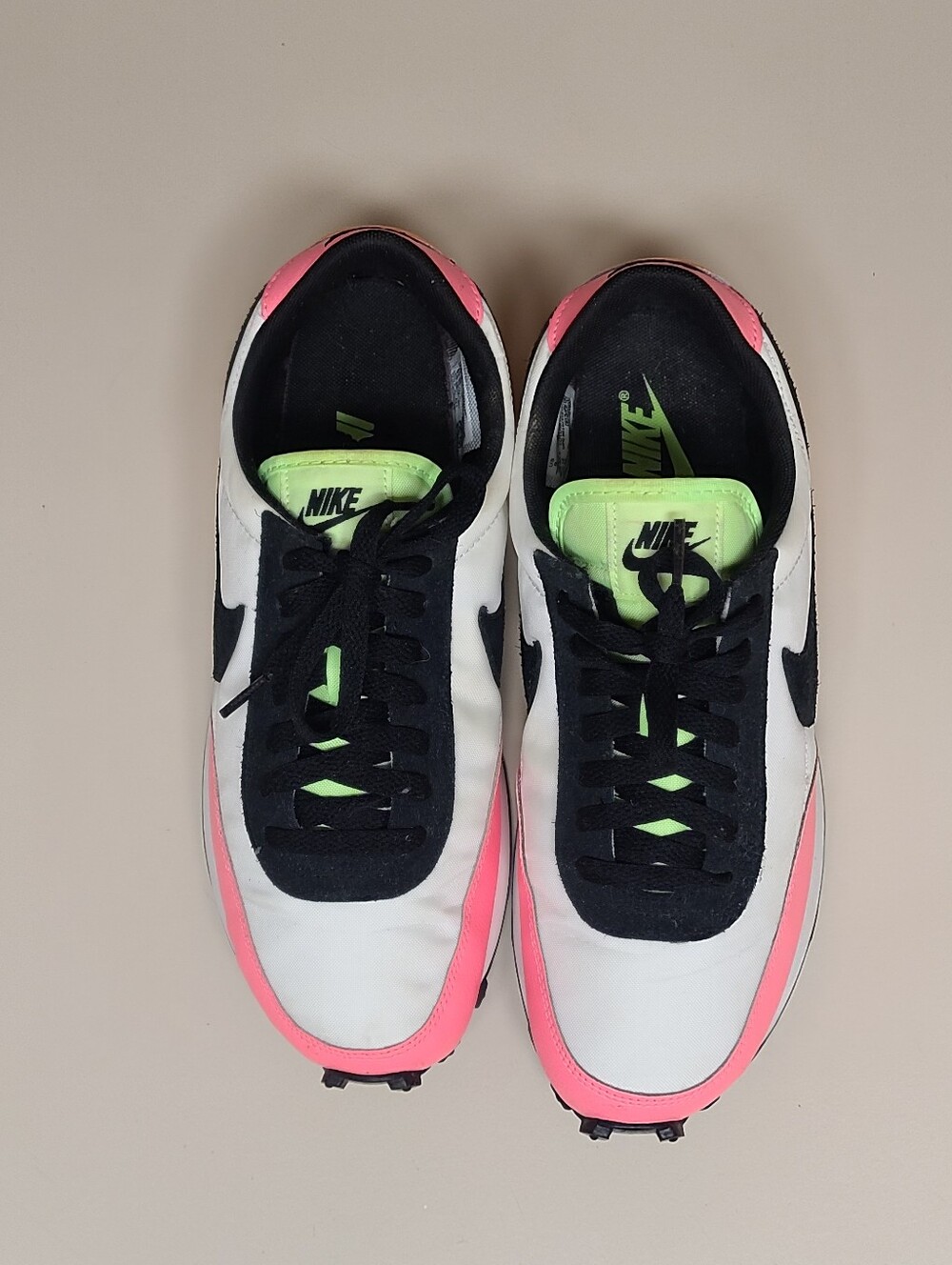 Nike Daybreak Summit White Sunset Pulse casual running sneakers size 9 - Picture 4 of 9